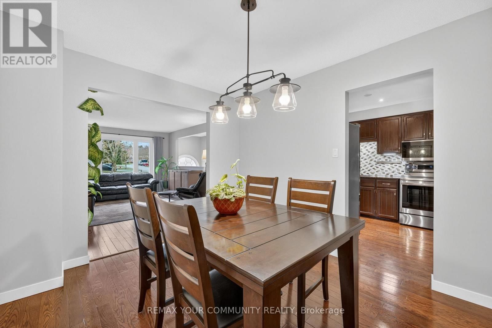 81 CROWN CRESCENT Image 10