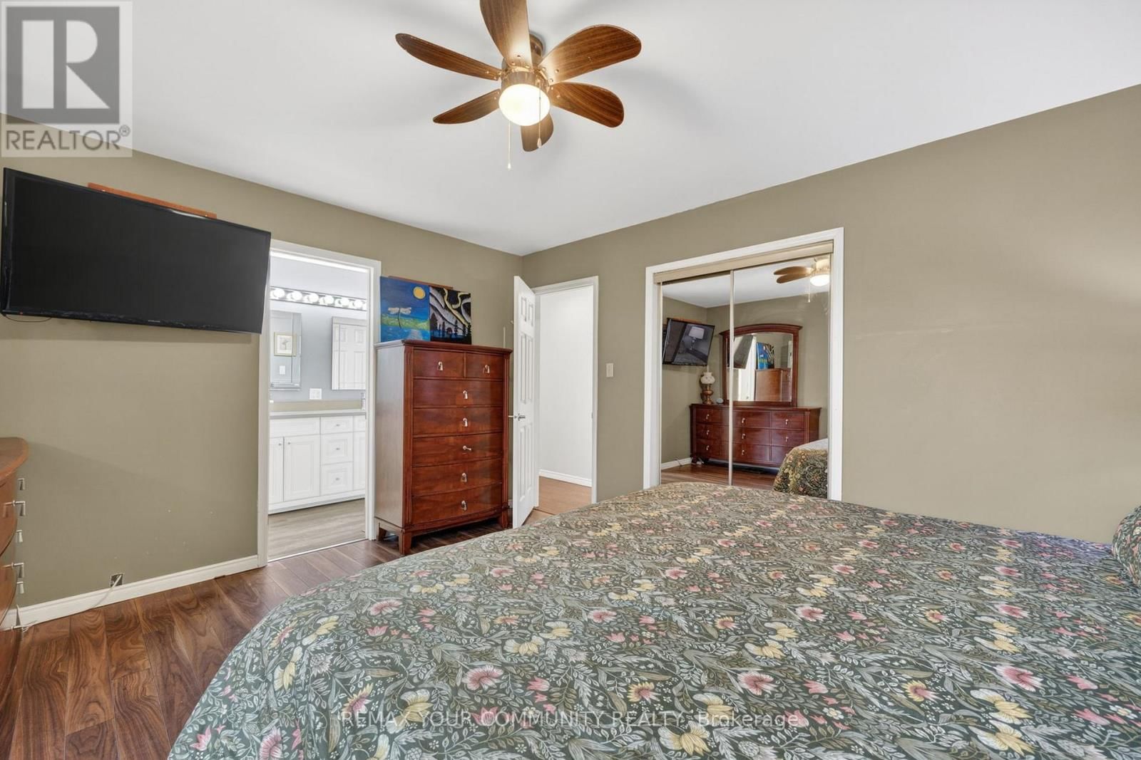 81 CROWN CRESCENT Image 18