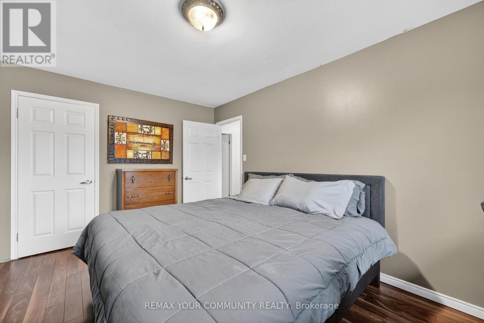 81 CROWN CRESCENT Image 21