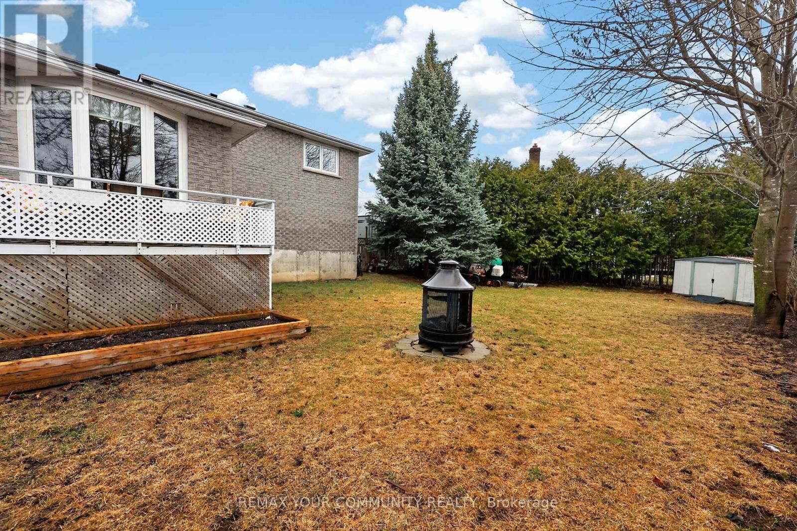 81 CROWN CRESCENT Image 34