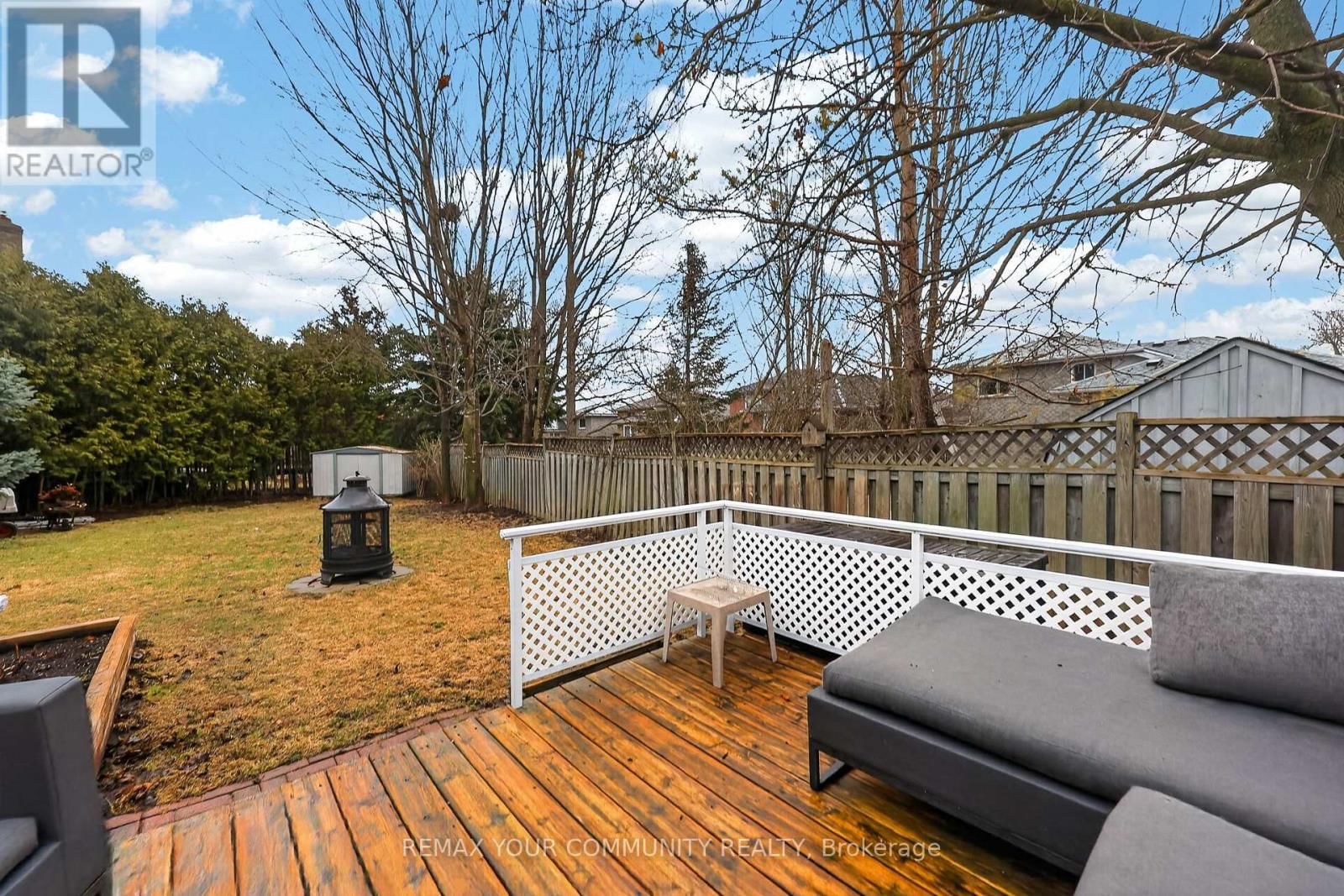 81 CROWN CRESCENT Image 36