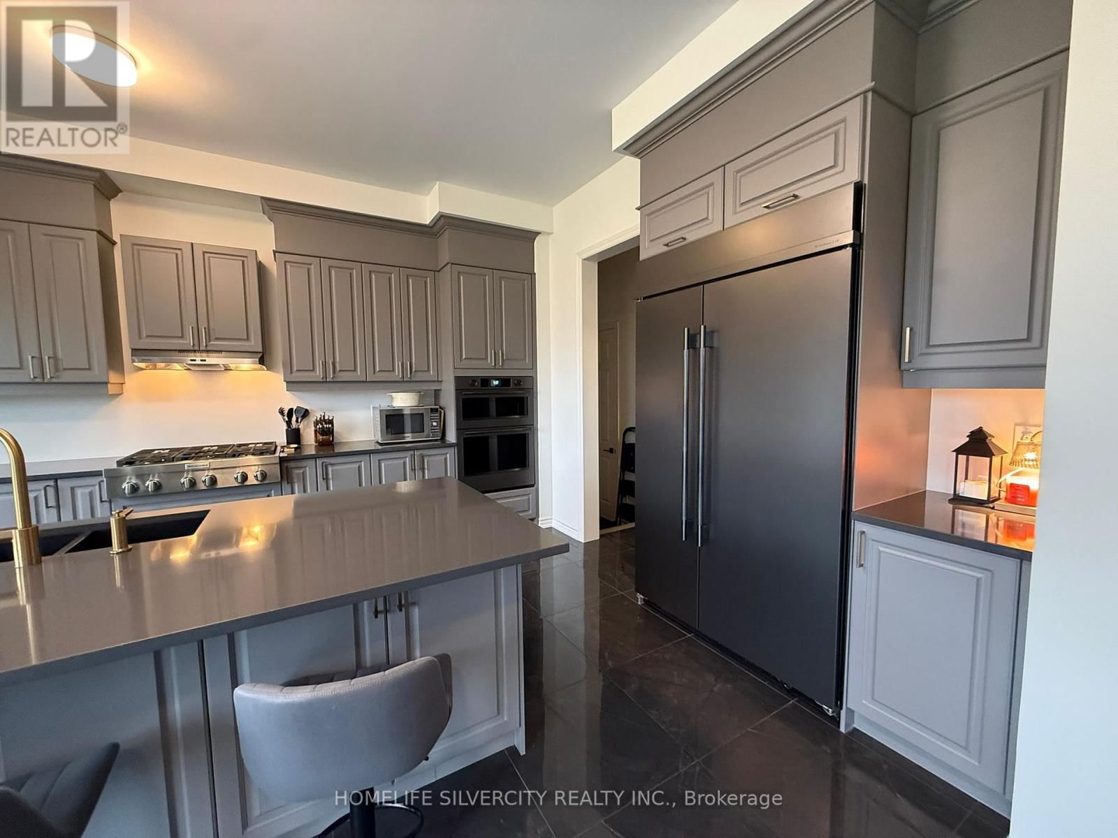 23 MARIGOLD BOULEVARD EAST Image 6