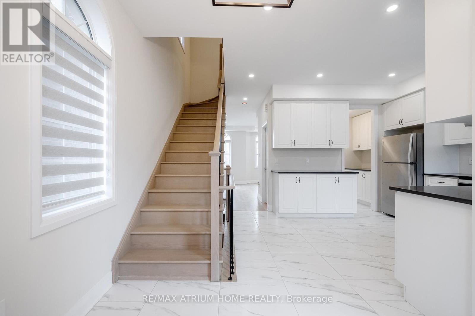 9797 KEELE STREET Image 18