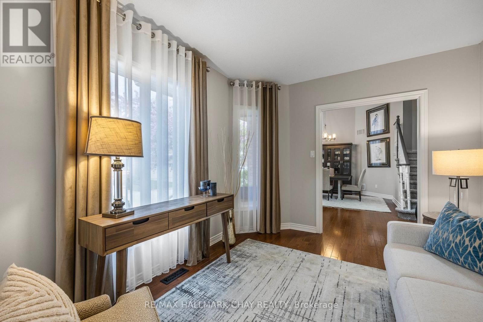 1 FORTUNA CIRCLE Image 21