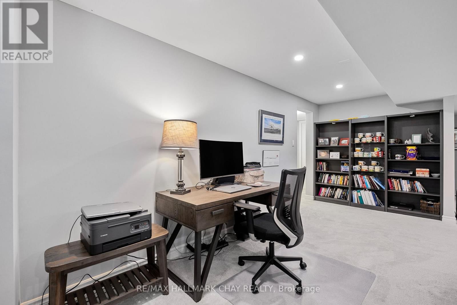 1 FORTUNA CIRCLE Image 30