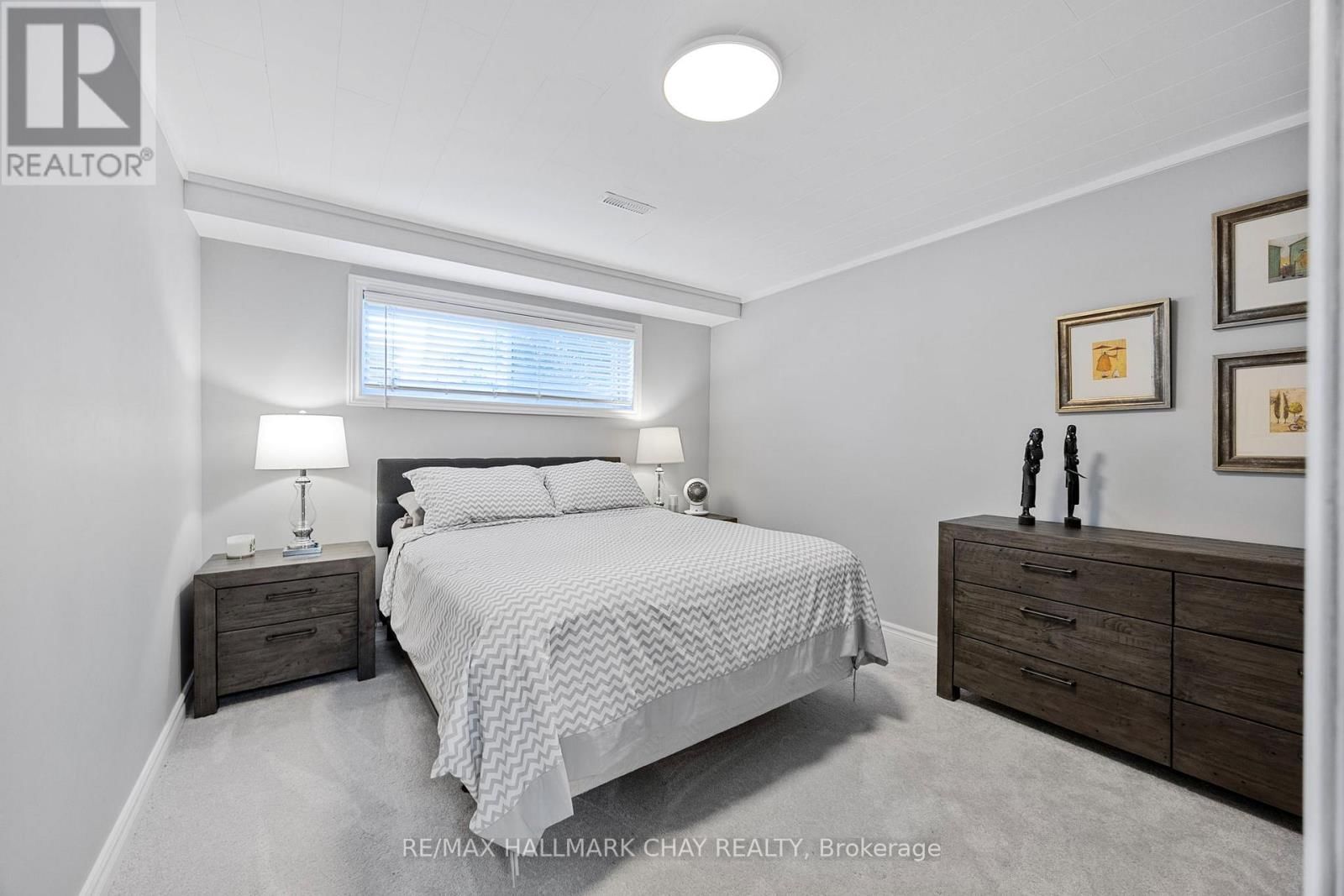 1 FORTUNA CIRCLE Image 32