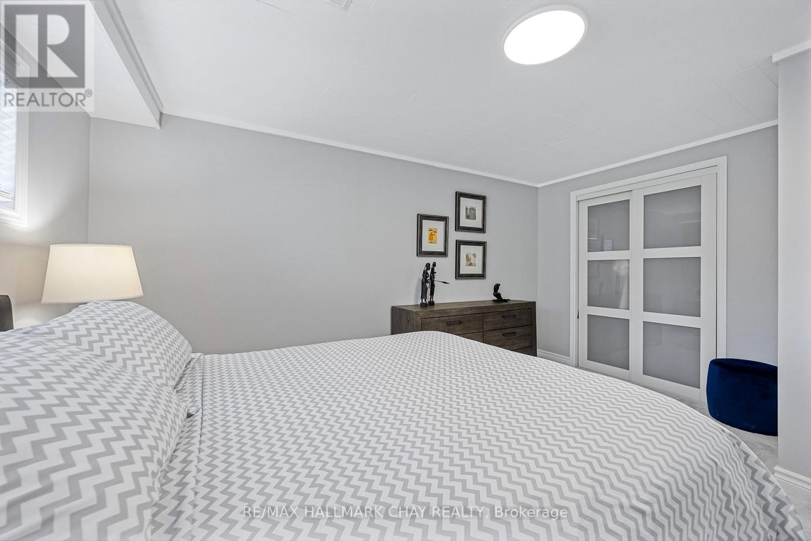 1 FORTUNA CIRCLE Image 33