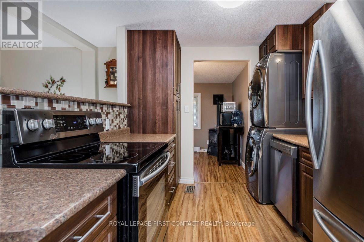 50 LINDEN LANE Image 12