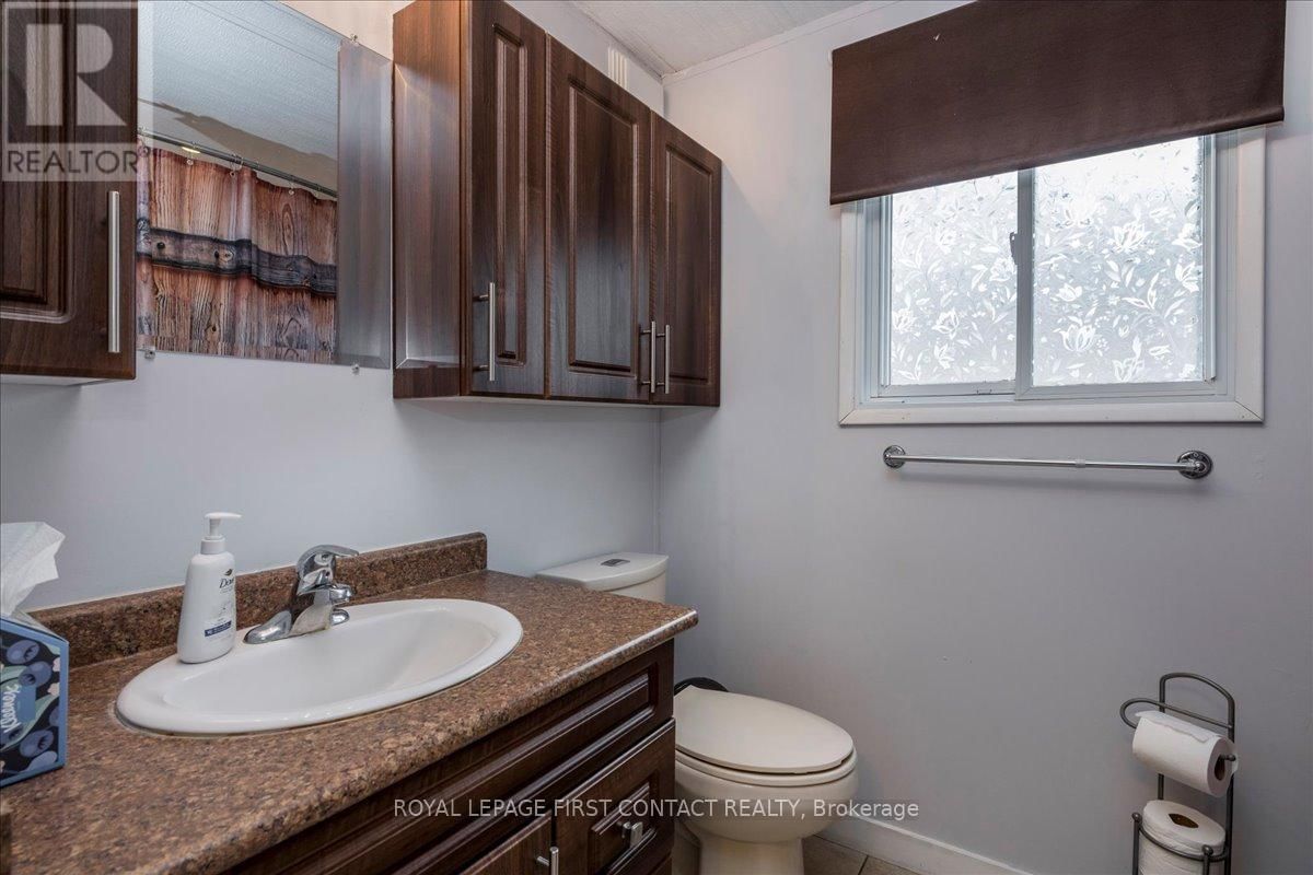 50 LINDEN LANE Image 19