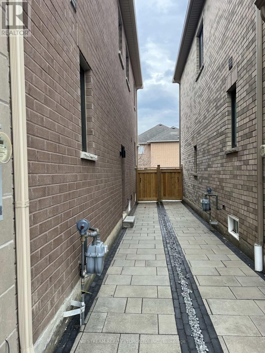 Bsmt - 133 JINNAH AVENUE Image 13