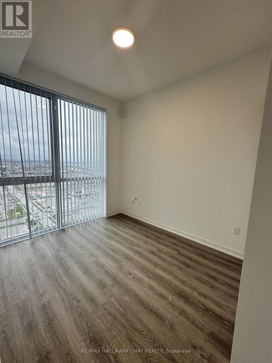 3605 - 8 INTERCHANGE WAY Image 7