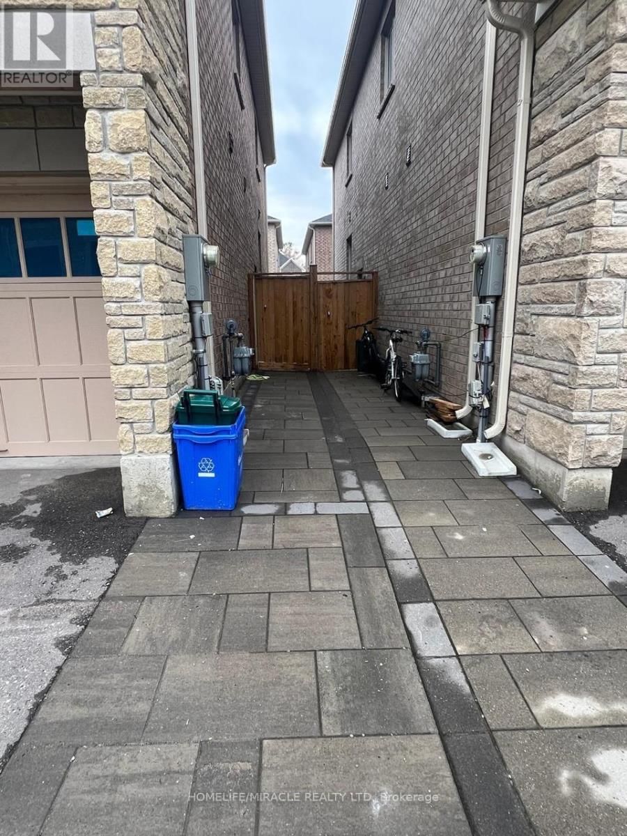 Bsmt - 8 REIGN LANE Image 3