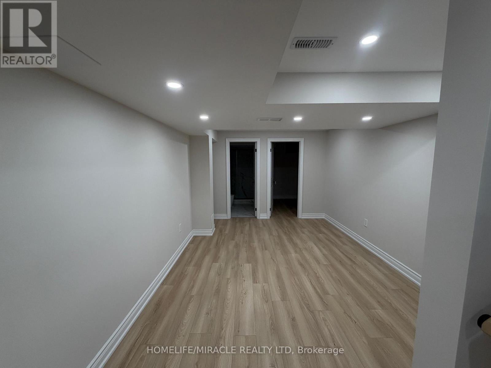 Bsmt - 8 REIGN LANE Image 9