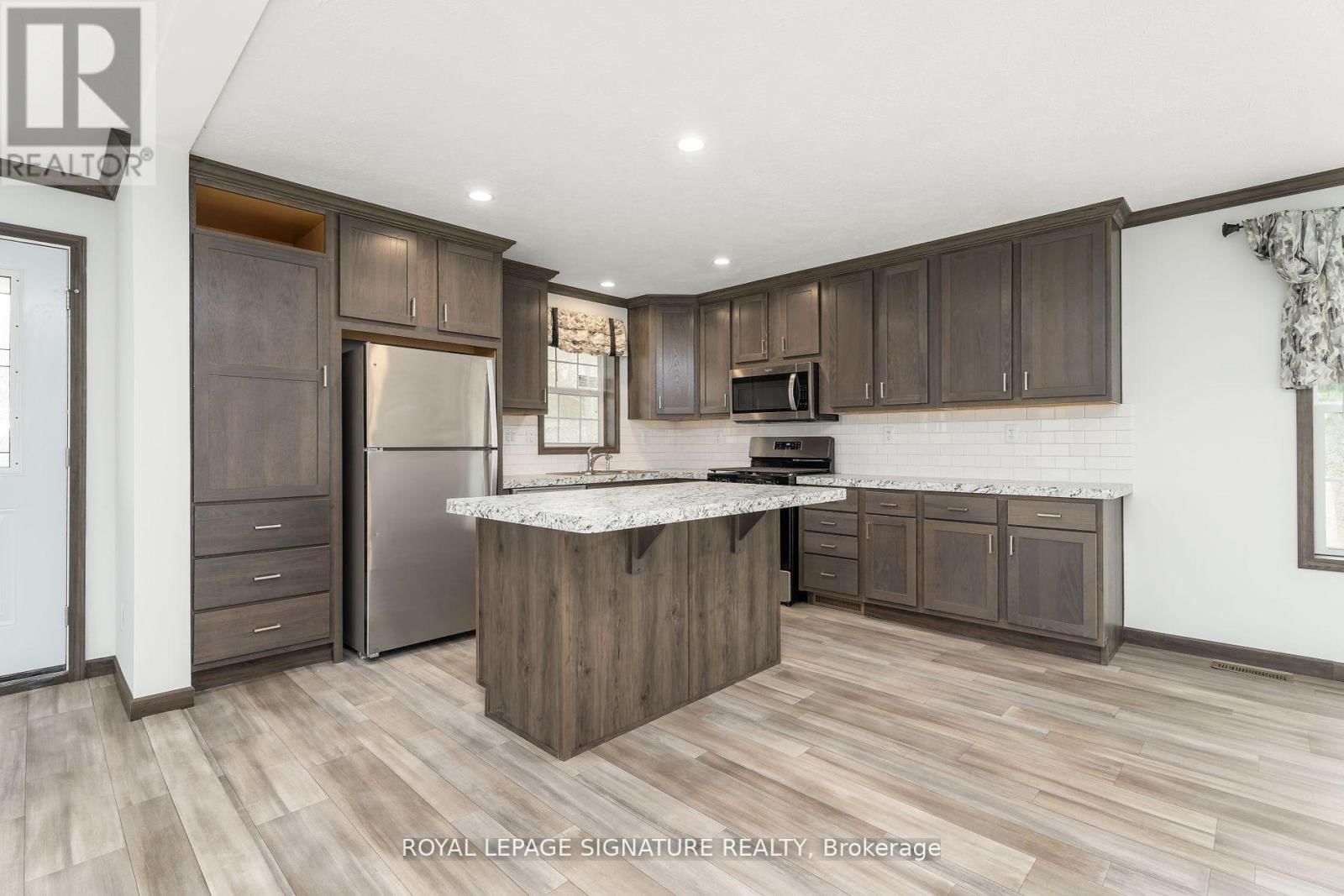 12 BRIARWOOD PLACE Image 12