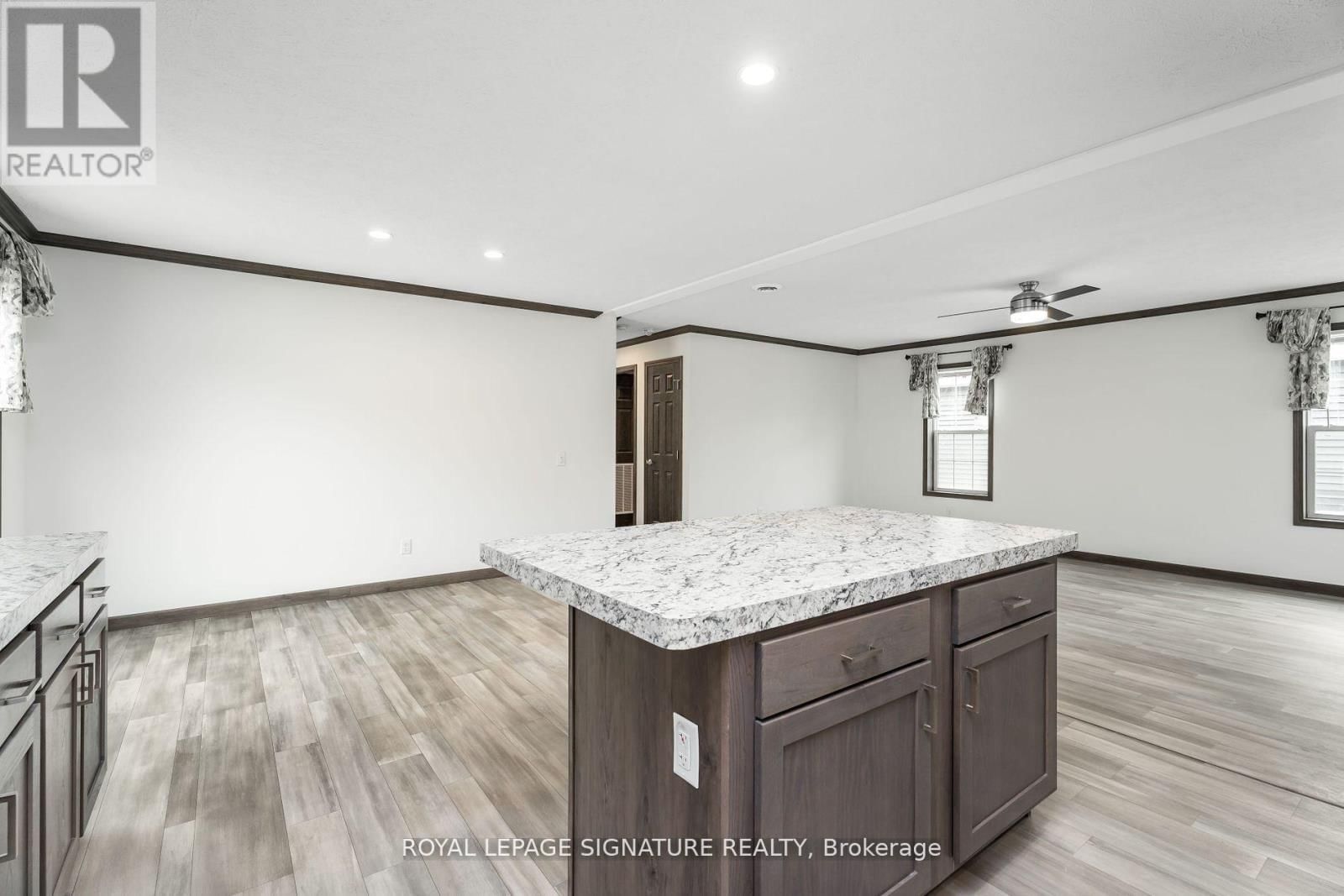 12 BRIARWOOD PLACE Image 17