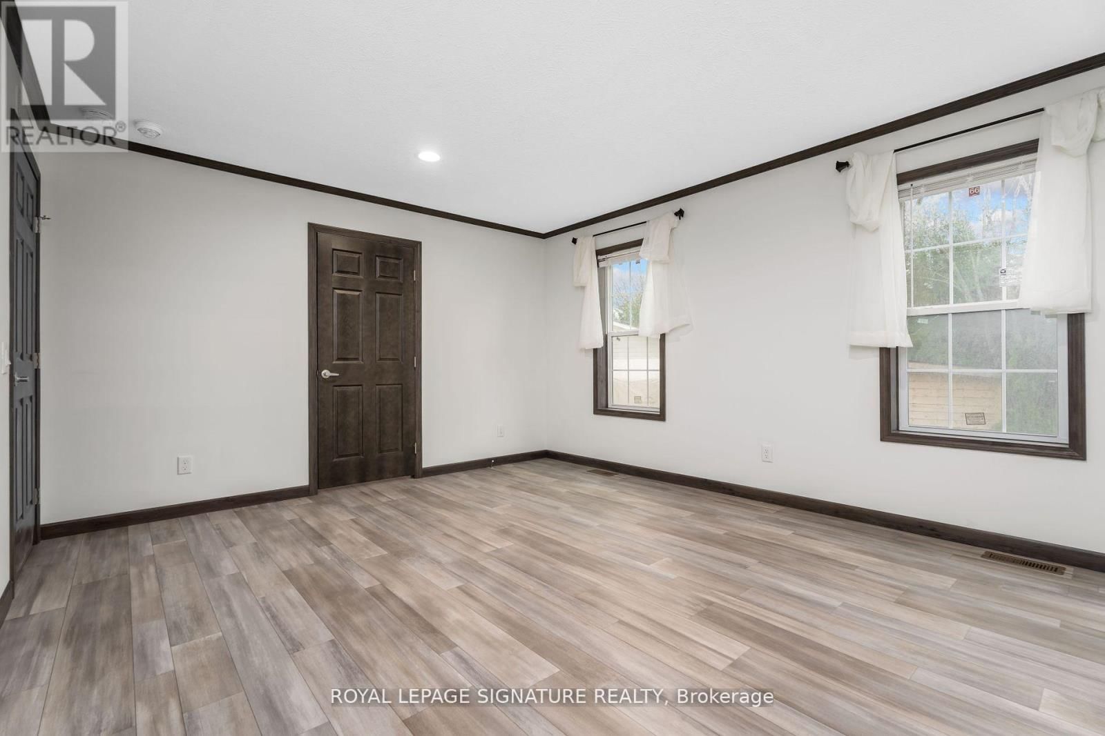 12 BRIARWOOD PLACE Image 23