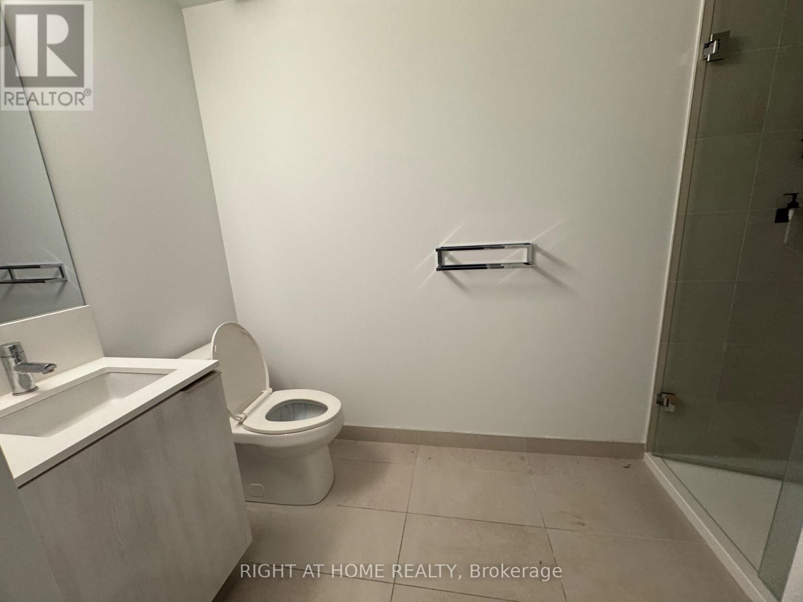 2005 - 1000 PORTAGE PARKWAY Image 10