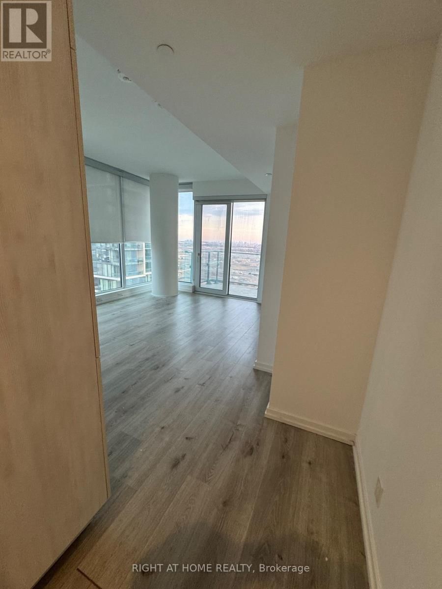 2005 - 1000 PORTAGE PARKWAY Image 12