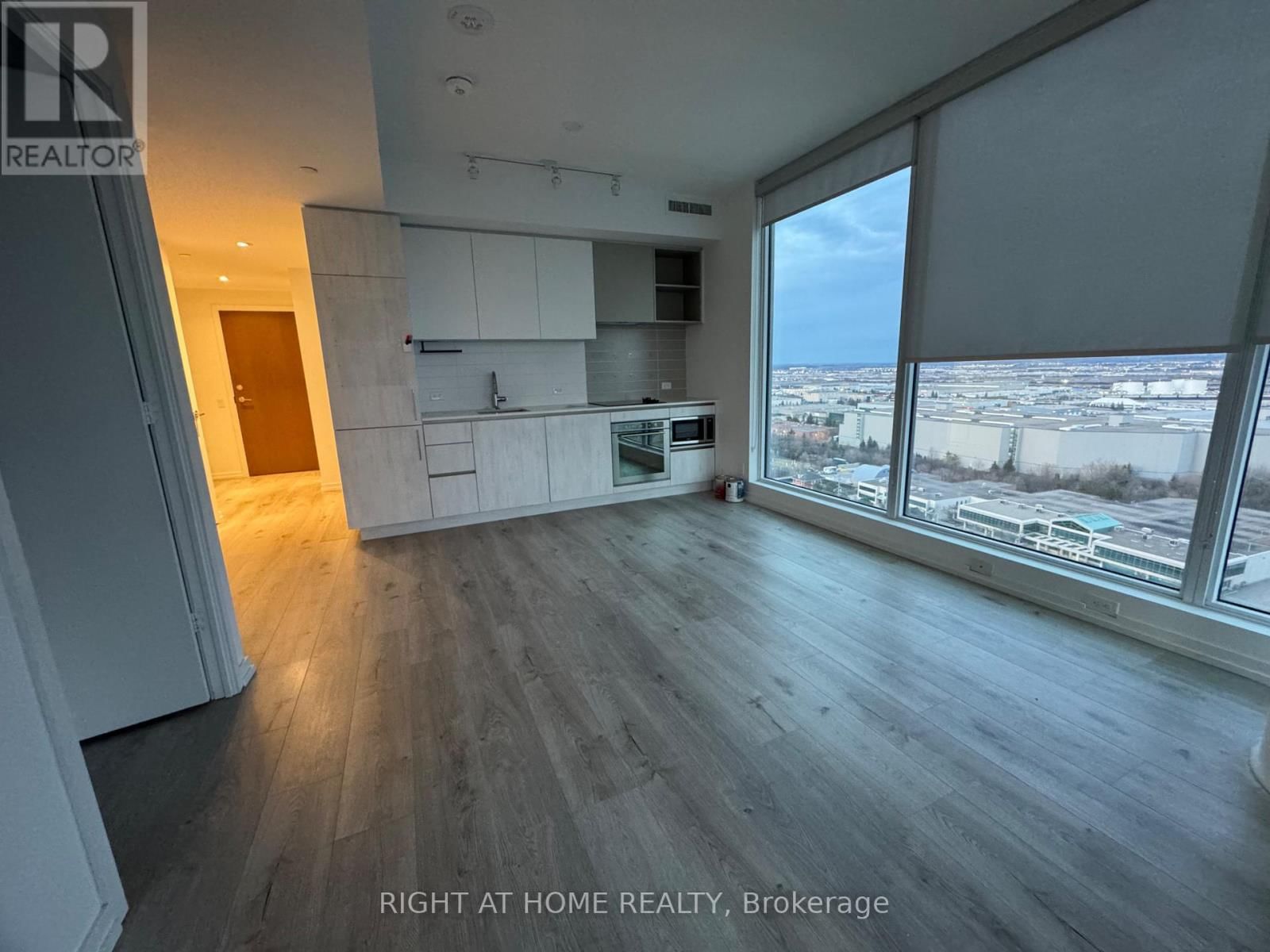 2005 - 1000 PORTAGE PARKWAY Image 18