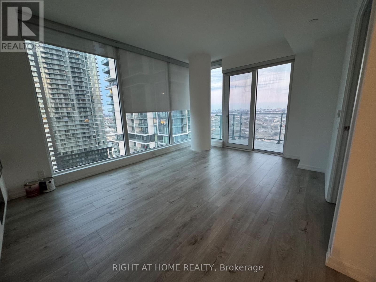 2005 - 1000 PORTAGE PARKWAY Image 24