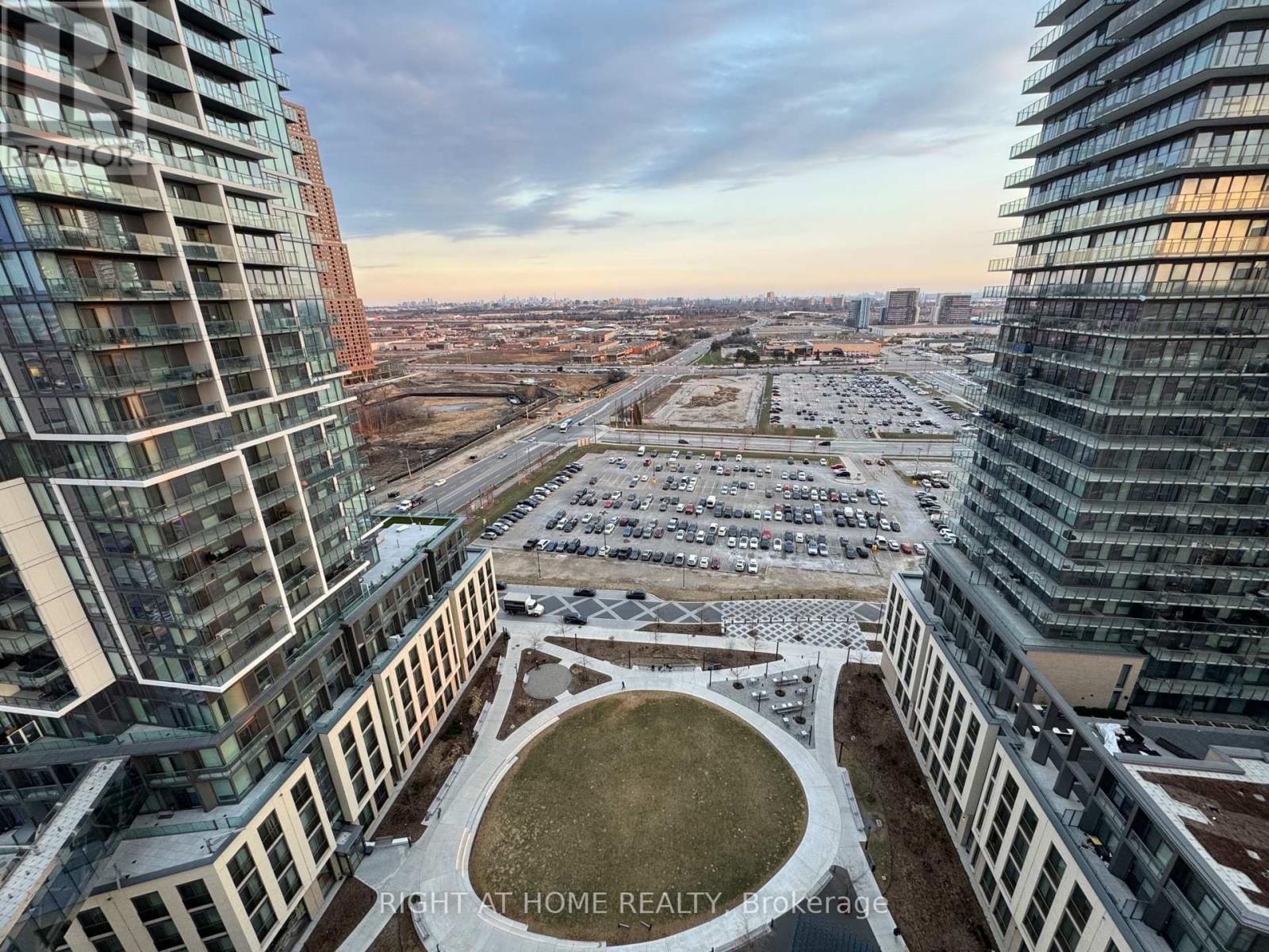 2005 - 1000 PORTAGE PARKWAY Image 33