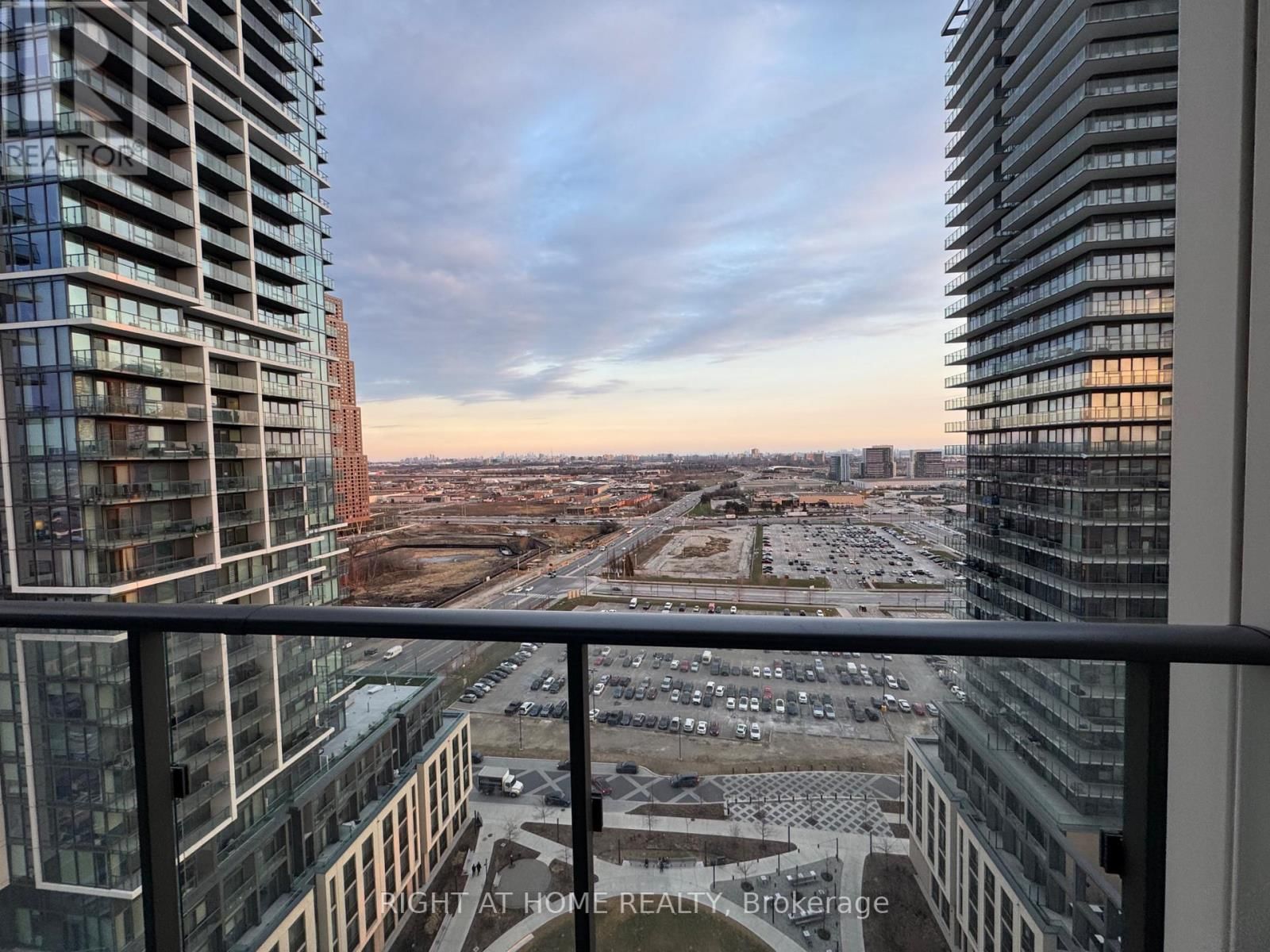 2005 - 1000 PORTAGE PARKWAY Image 34