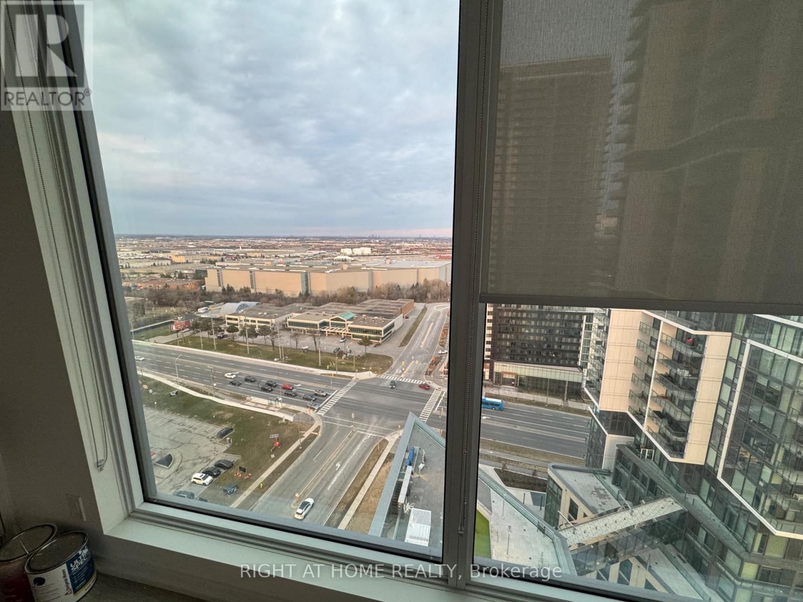 2005 - 1000 PORTAGE PARKWAY Image 42