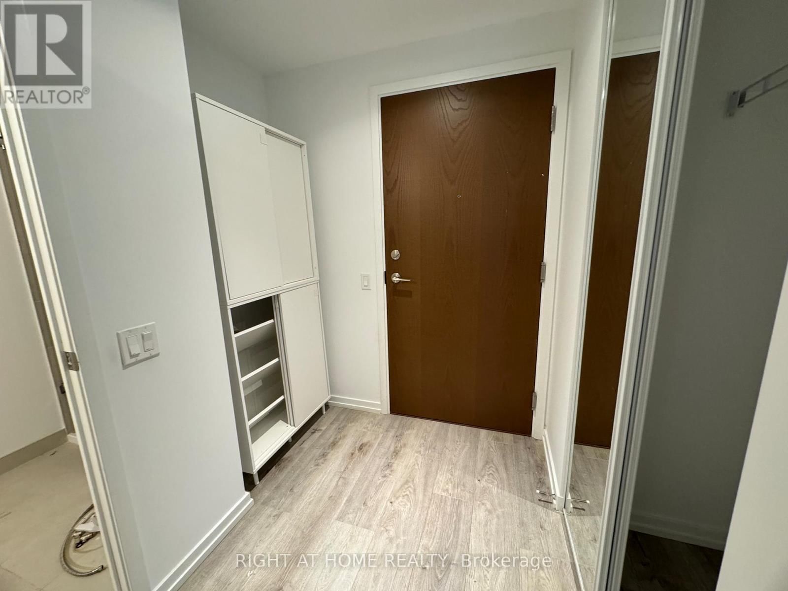 2005 - 1000 PORTAGE PARKWAY Image 6