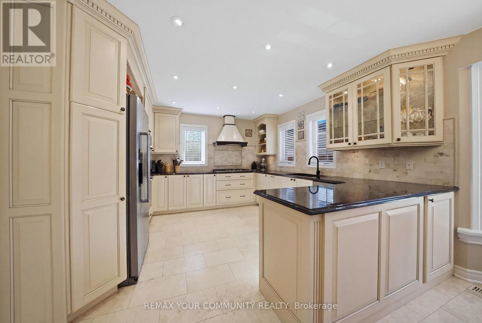 23 JOHN LYONS ROAD Image 13