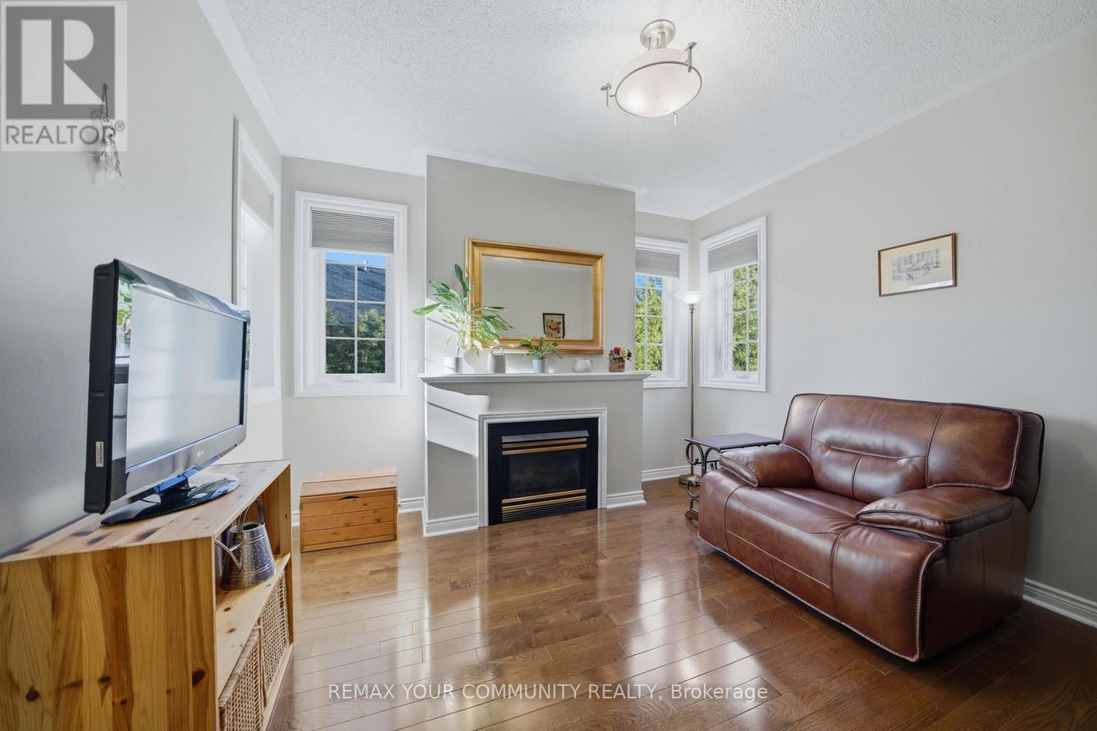 23 JOHN LYONS ROAD Image 26