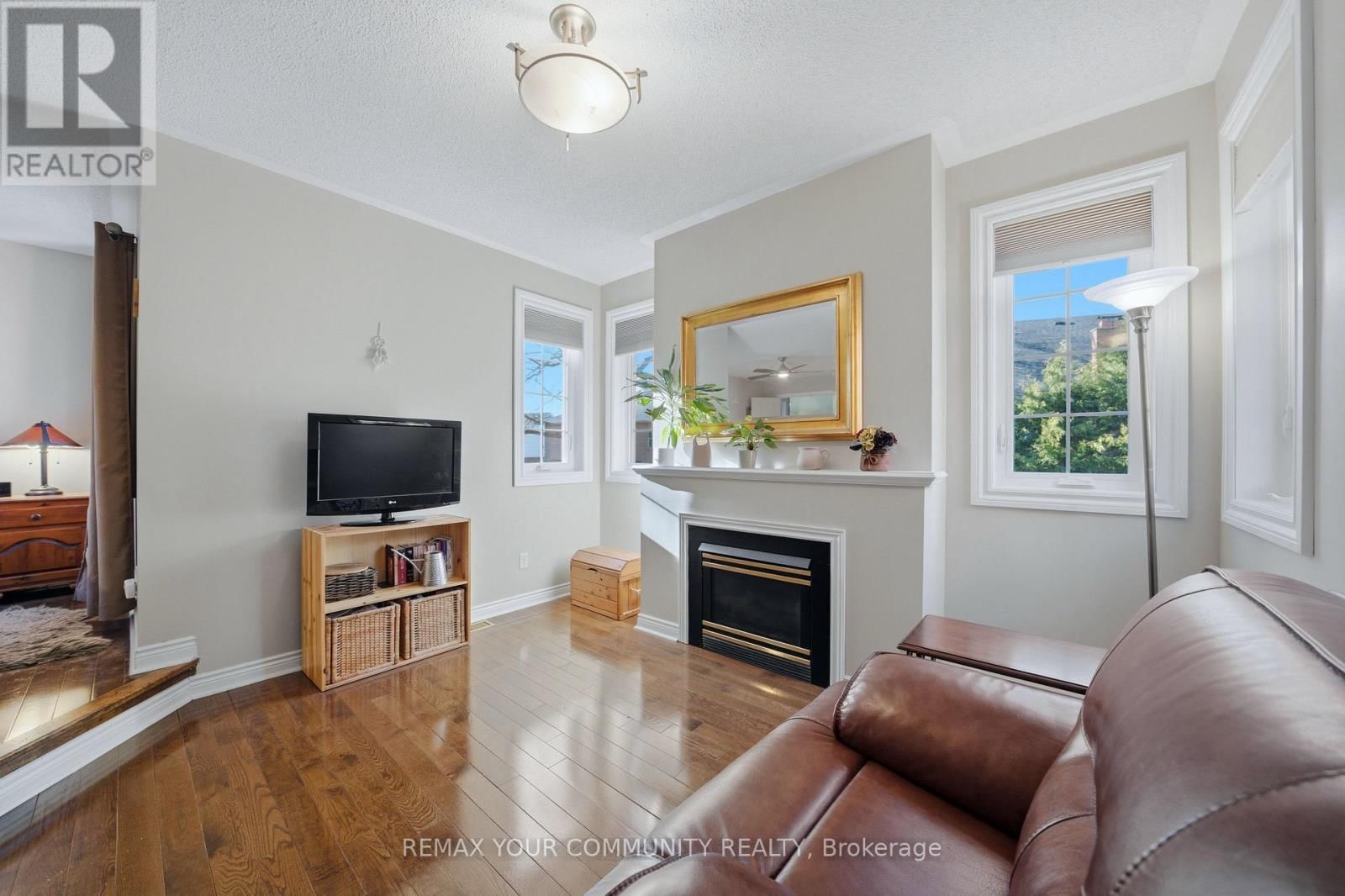 23 JOHN LYONS ROAD Image 27