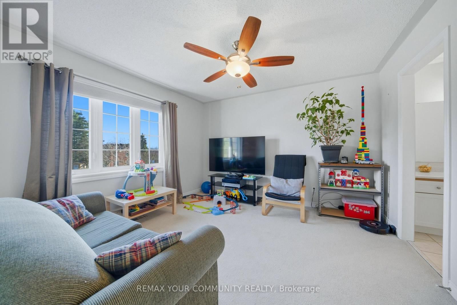 23 JOHN LYONS ROAD Image 33