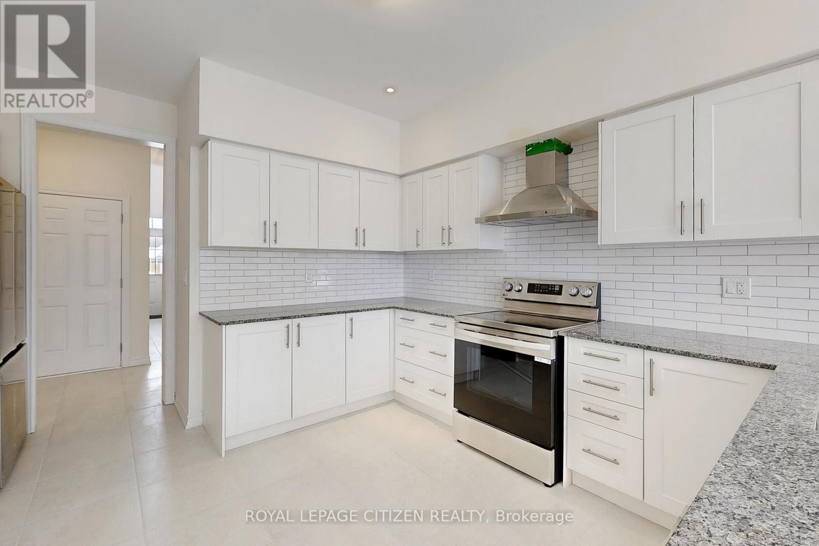 129 CLIFF THOMPSON CRESCENT Image 10