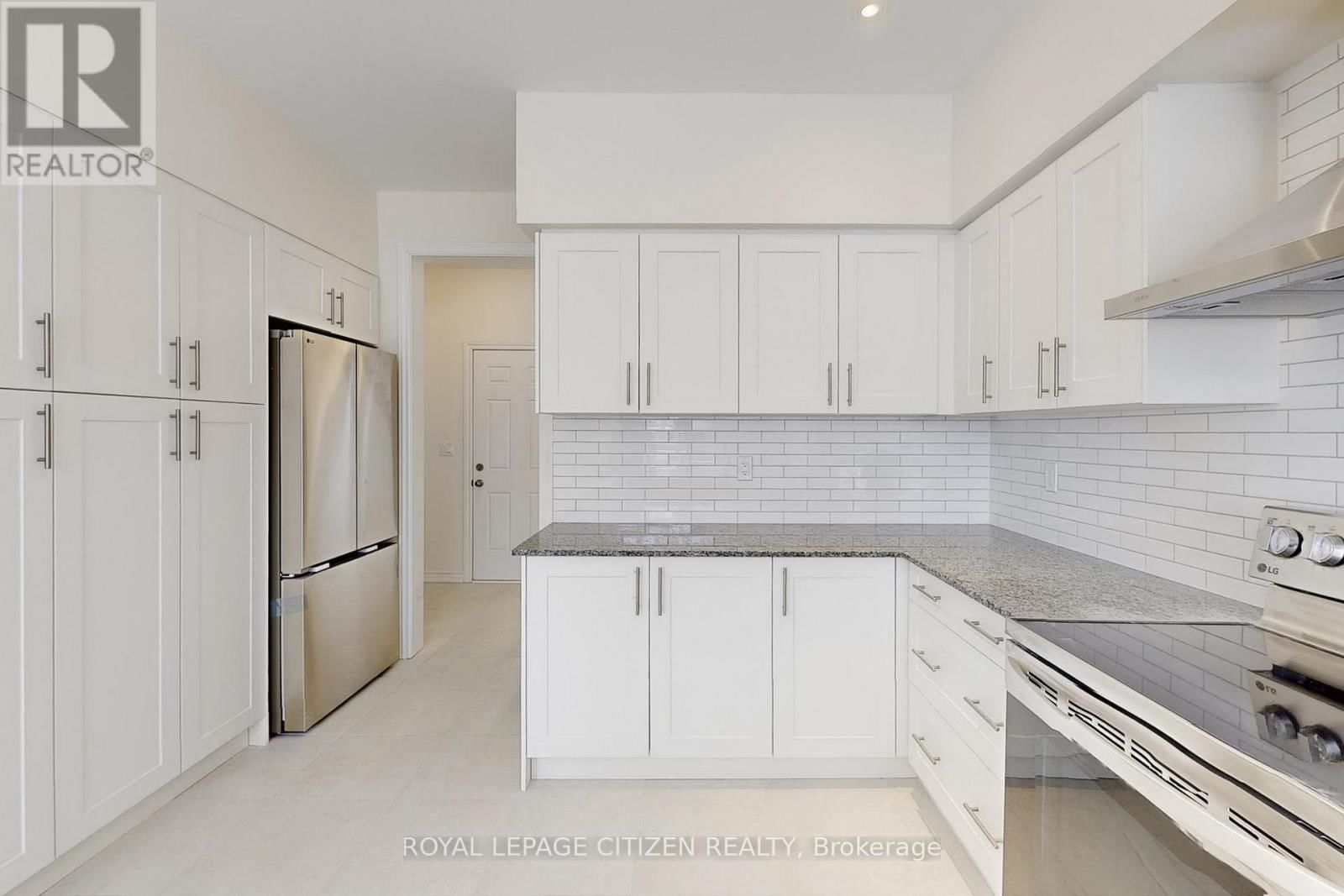 129 CLIFF THOMPSON CRESCENT Image 12