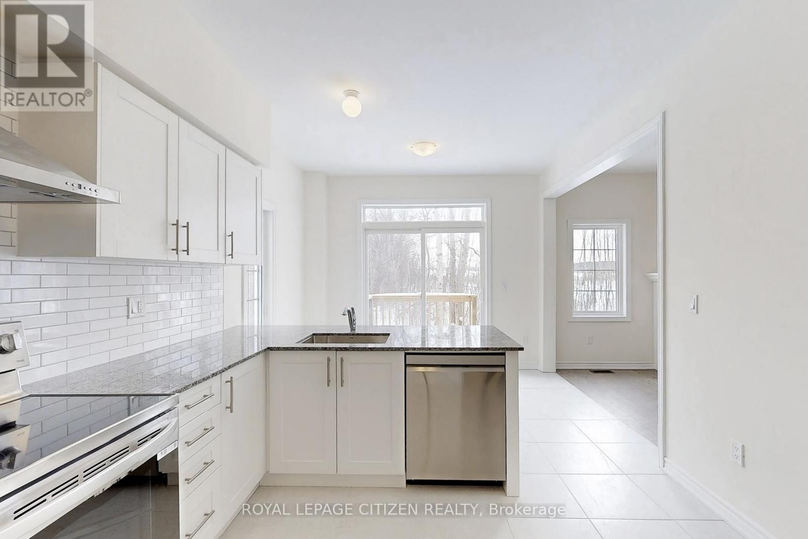 129 CLIFF THOMPSON CRESCENT Image 13