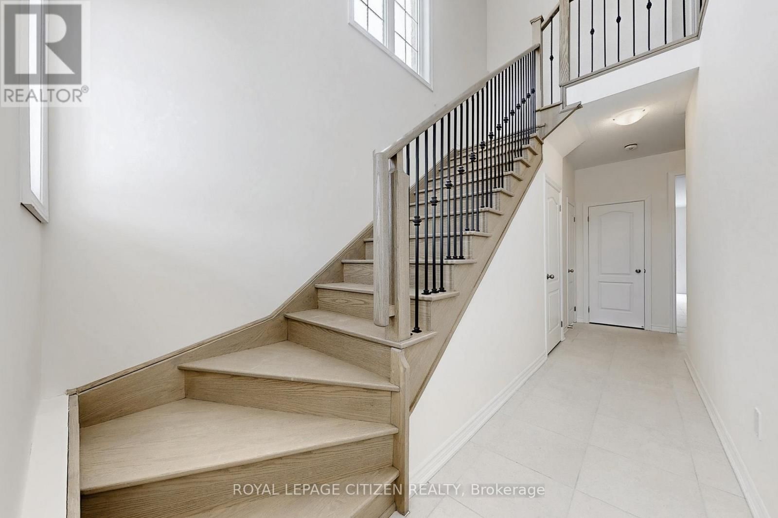 129 CLIFF THOMPSON CRESCENT Image 20