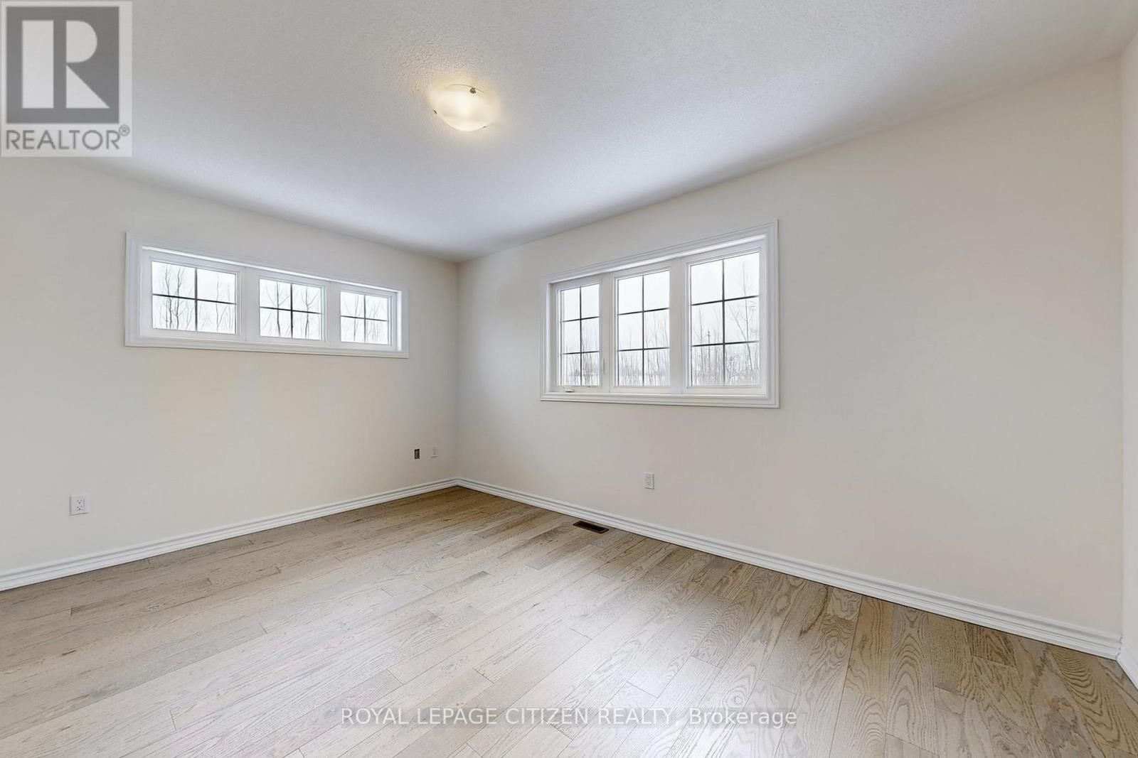 129 CLIFF THOMPSON CRESCENT Image 23