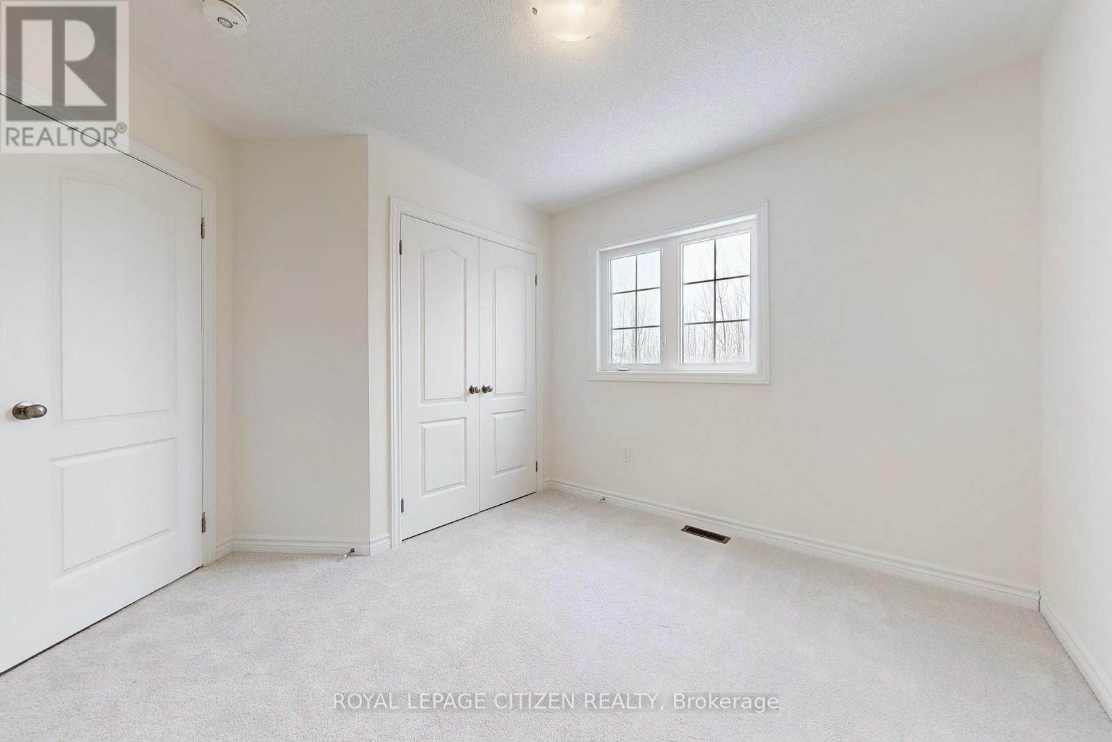 129 CLIFF THOMPSON CRESCENT Image 33