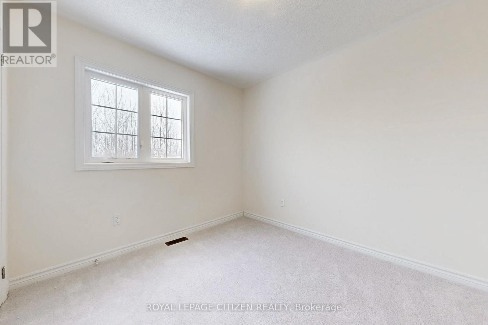 129 CLIFF THOMPSON CRESCENT Image 34