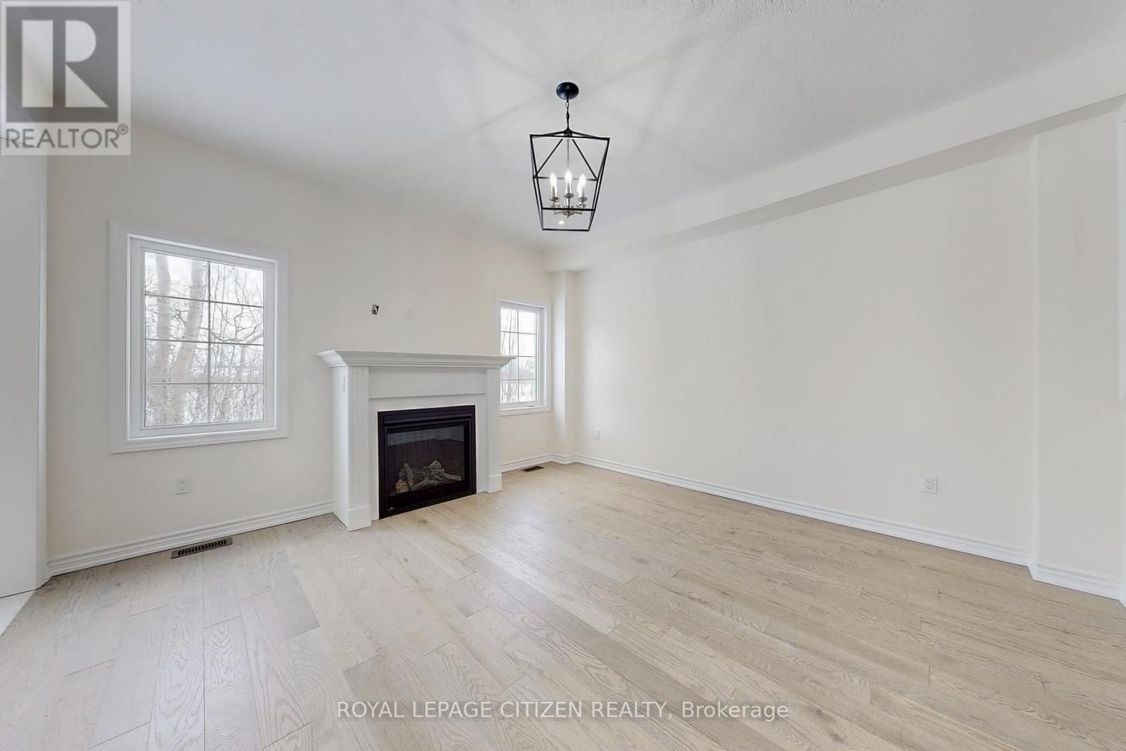 129 CLIFF THOMPSON CRESCENT Image 6