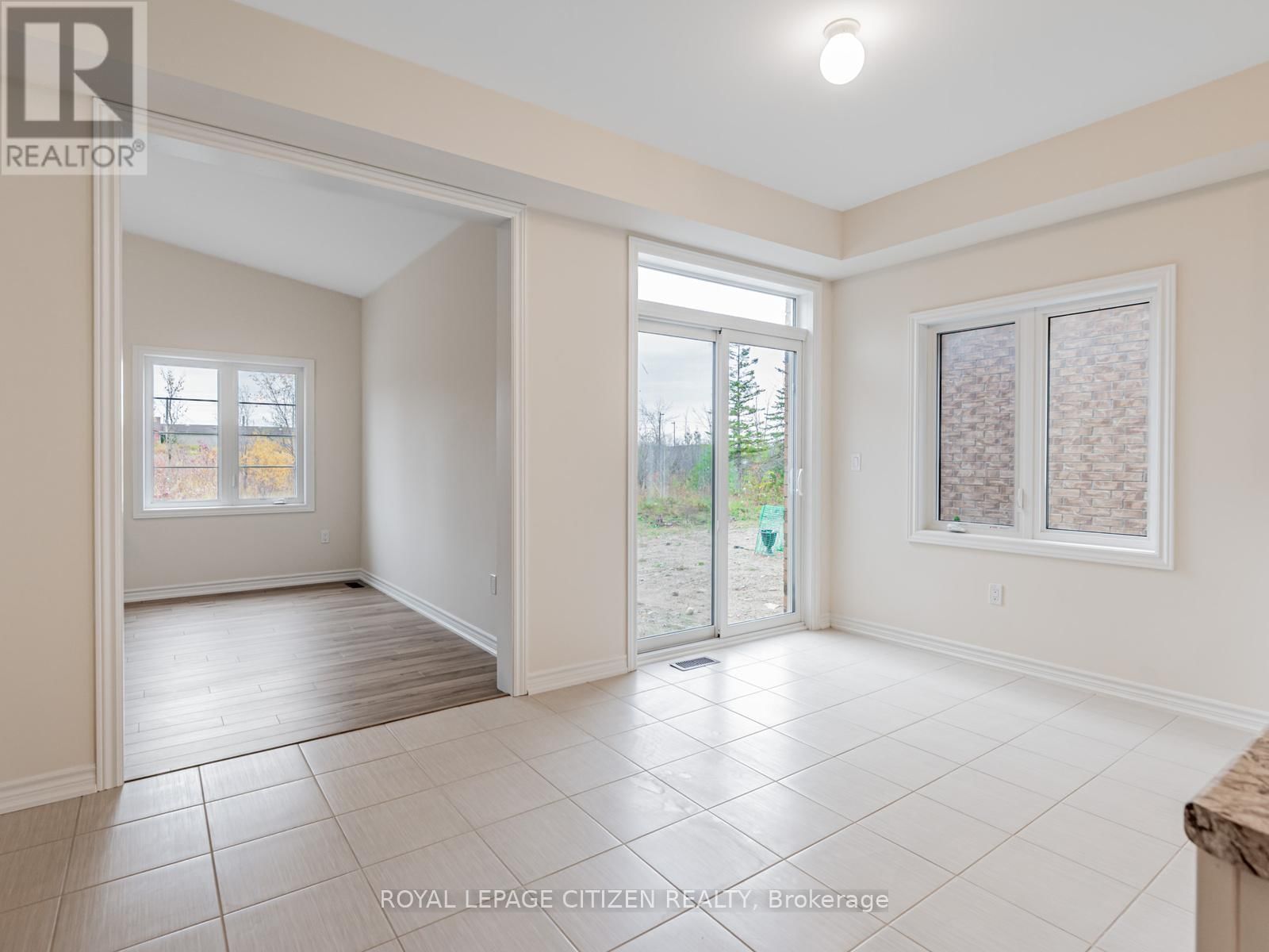 7 JEANNE PYNN AVENUE Image 16