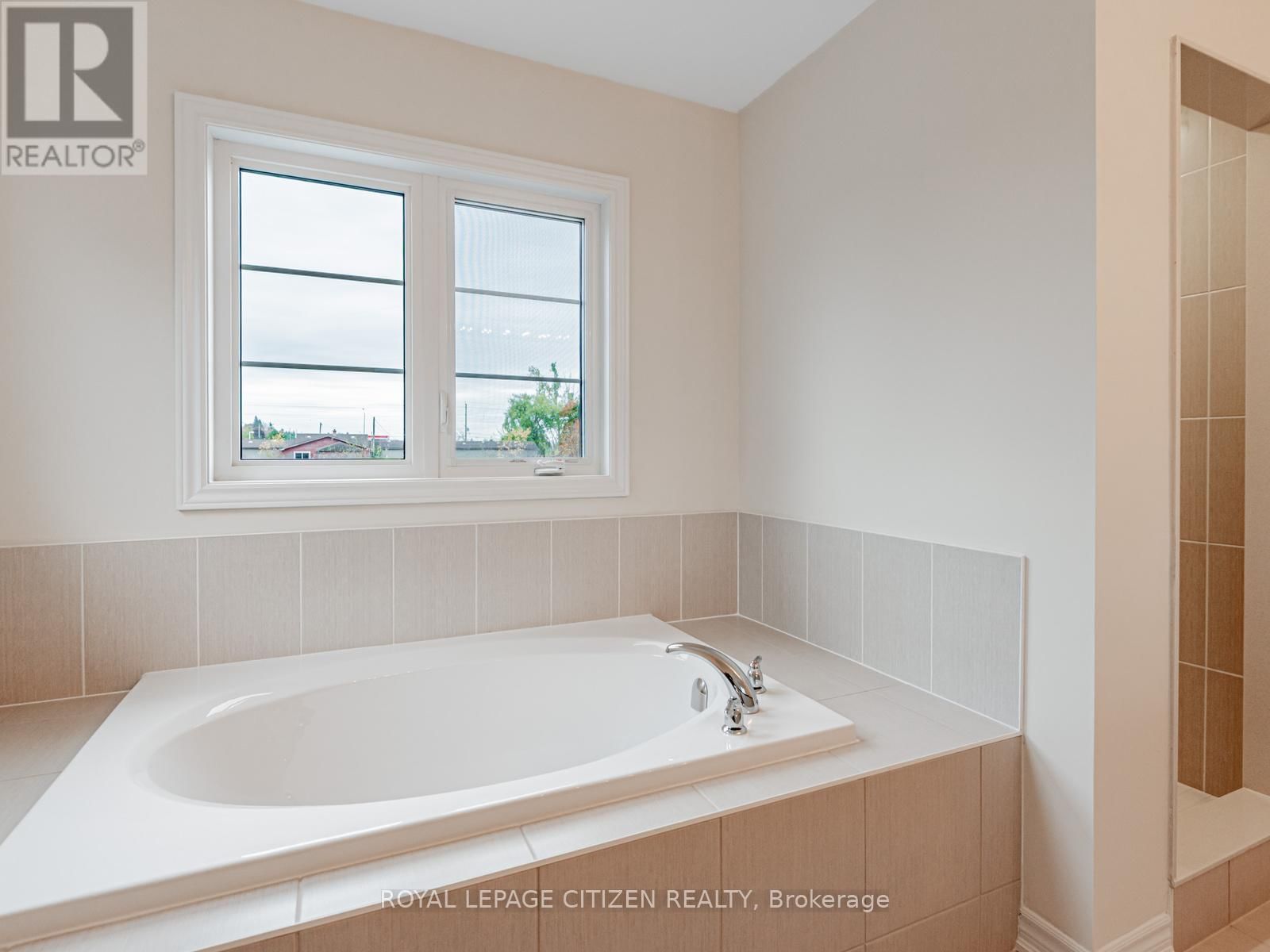 7 JEANNE PYNN AVENUE Image 33