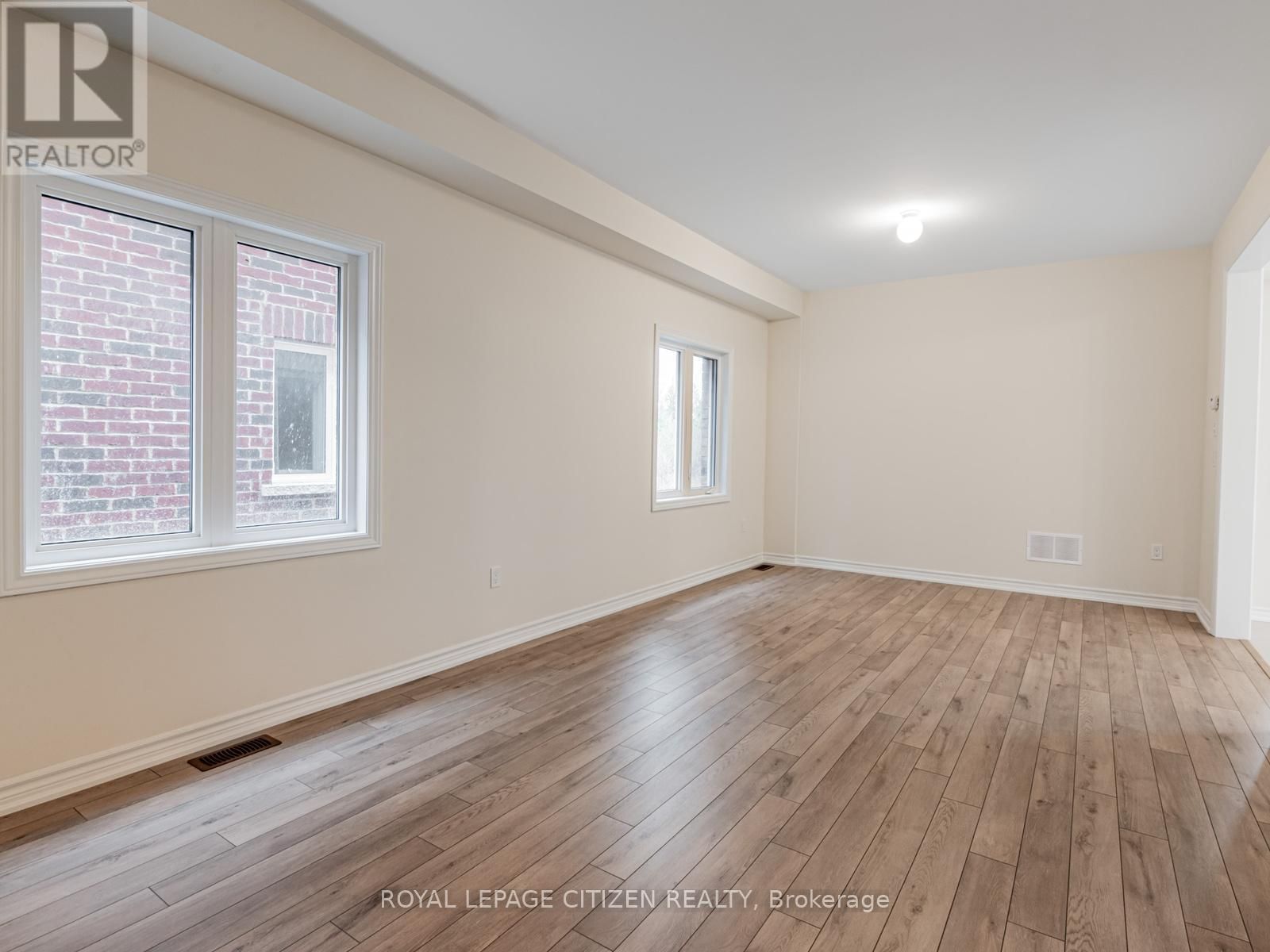 7 JEANNE PYNN AVENUE Image 7