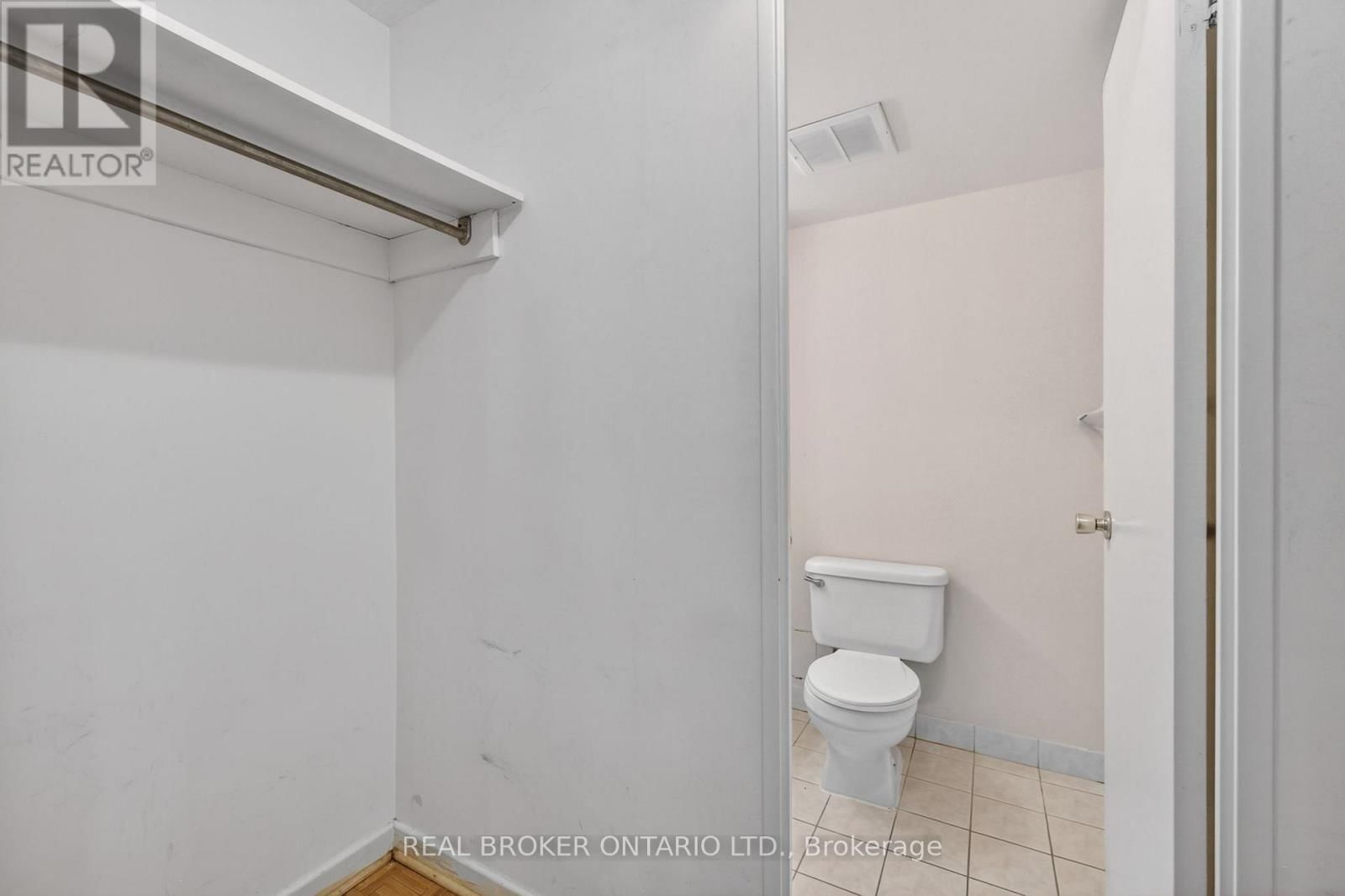 901 - 80 INVERLOCHY BOULEVARD Image 11