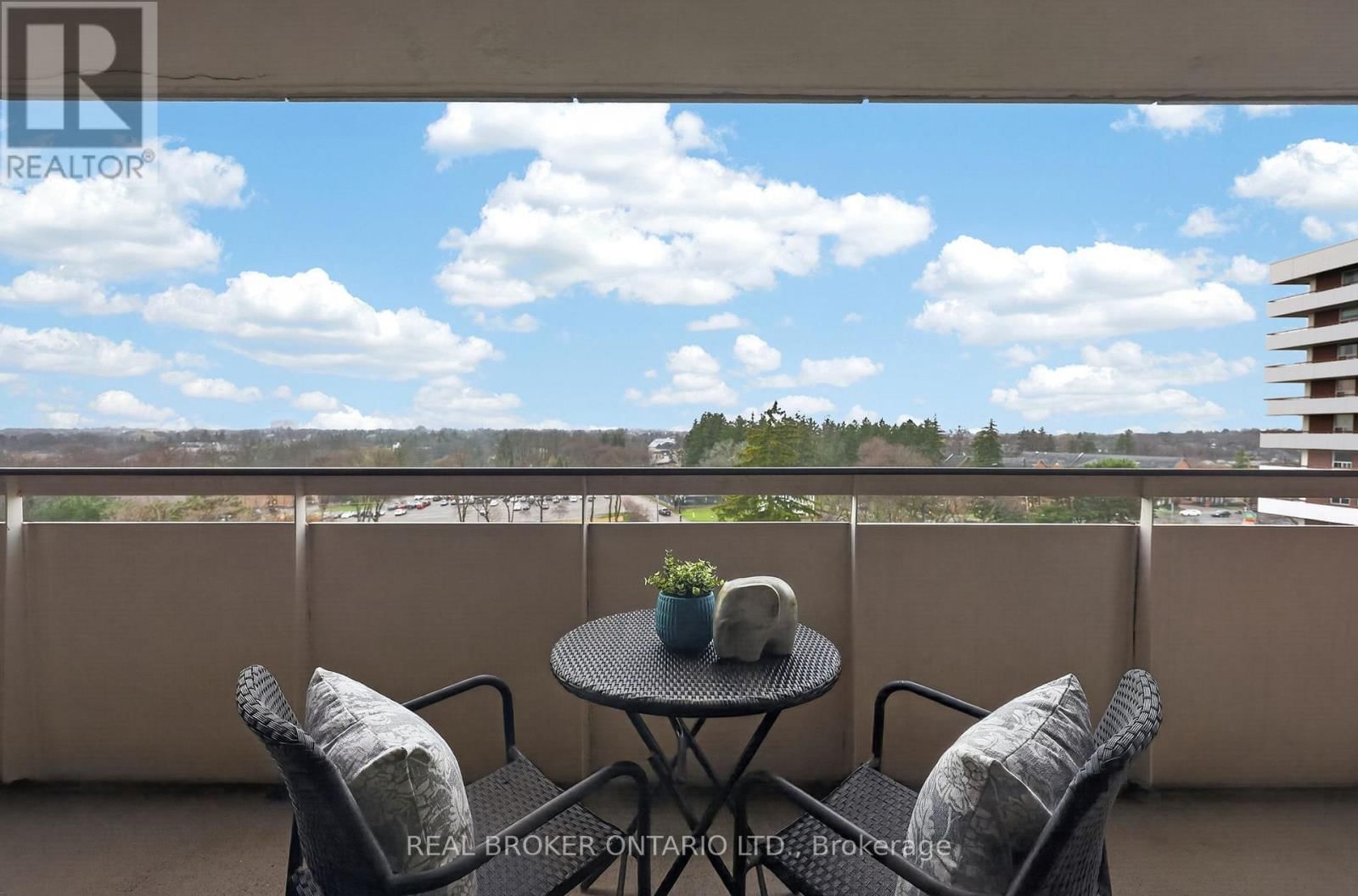 901 - 80 INVERLOCHY BOULEVARD Image 19