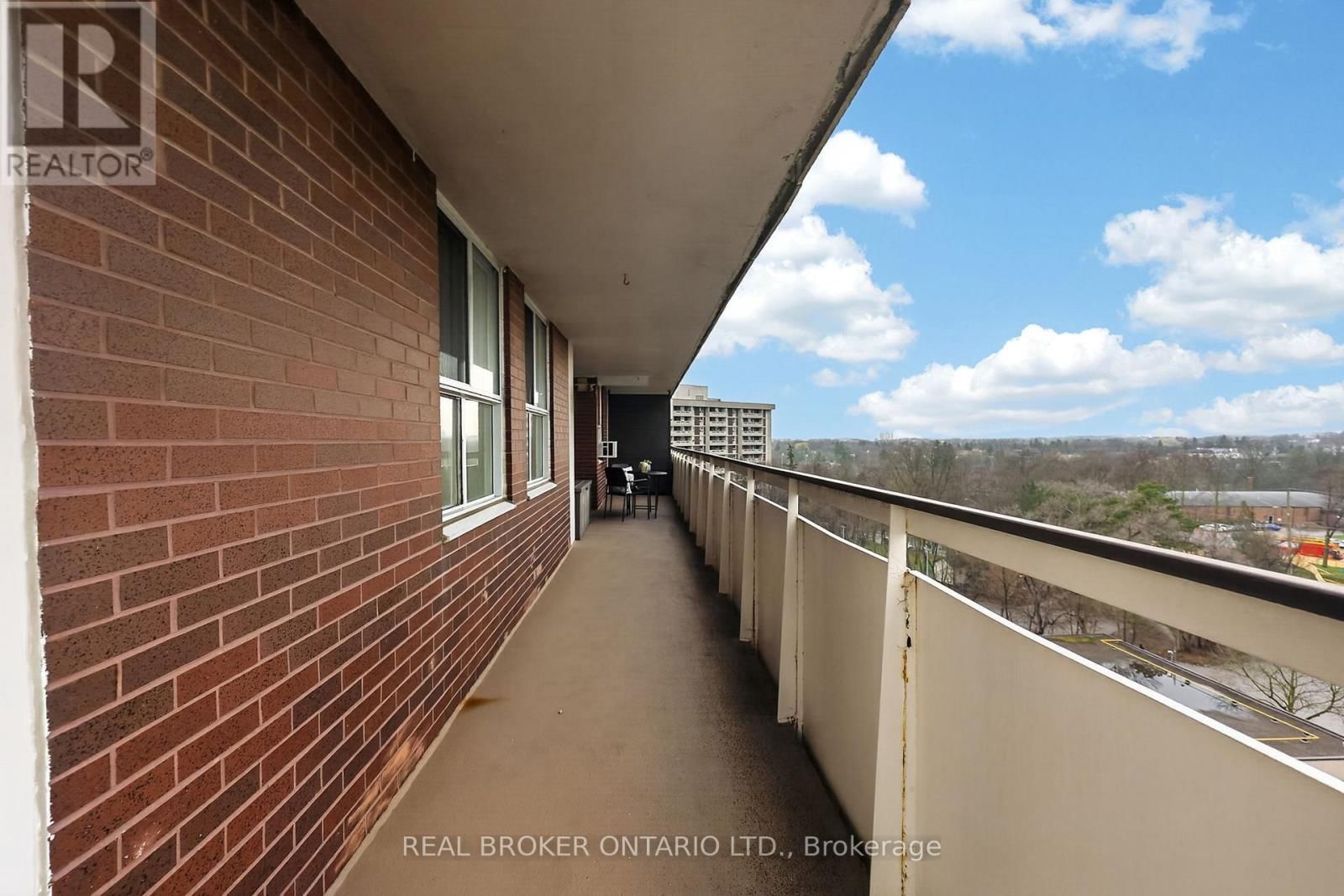 901 - 80 INVERLOCHY BOULEVARD Image 21