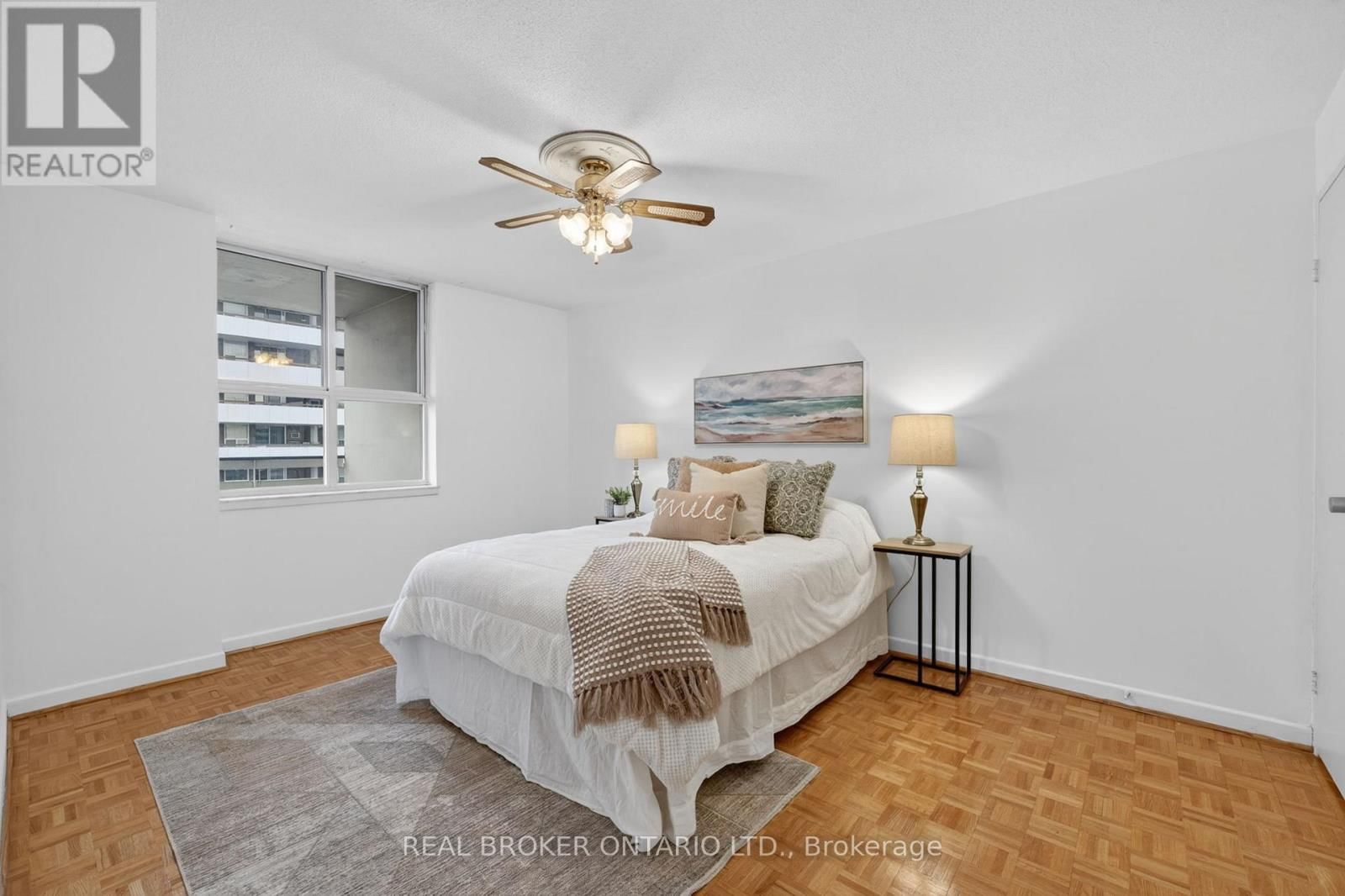 901 - 80 INVERLOCHY BOULEVARD Image 9