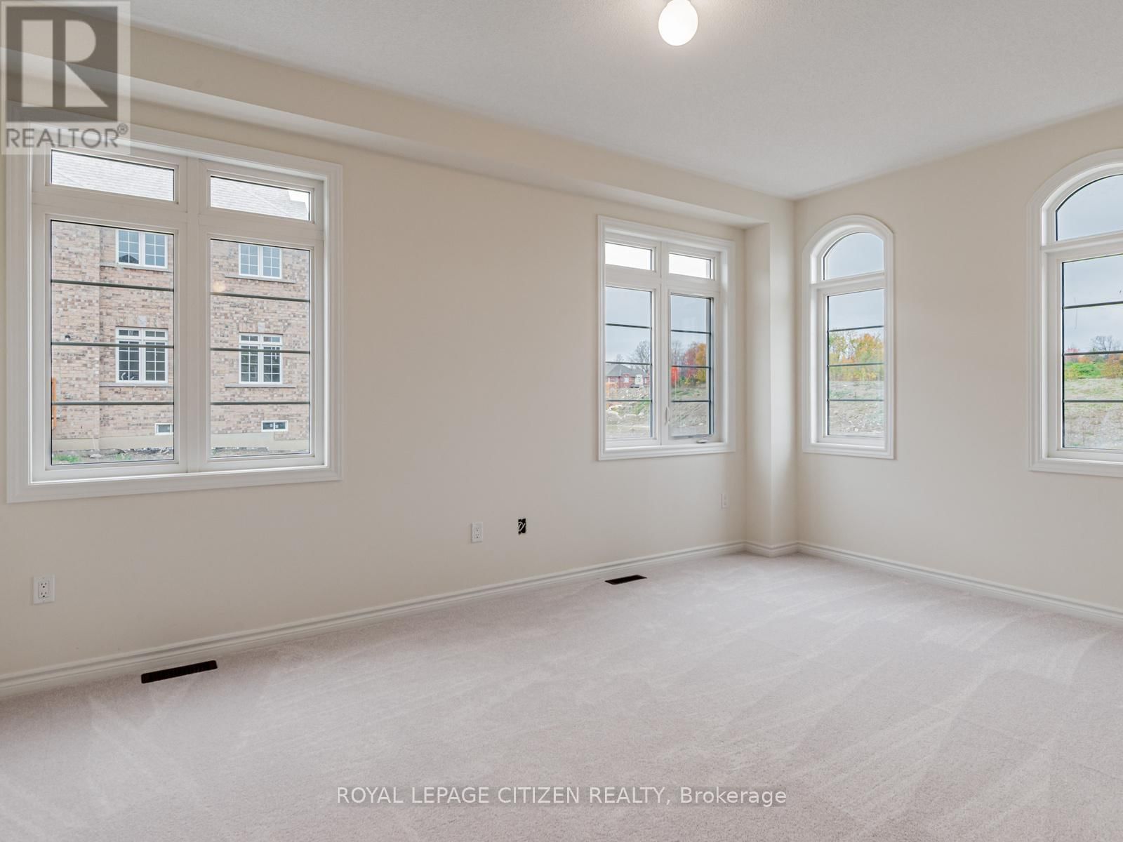 165 HAWKINS STREET Image 10