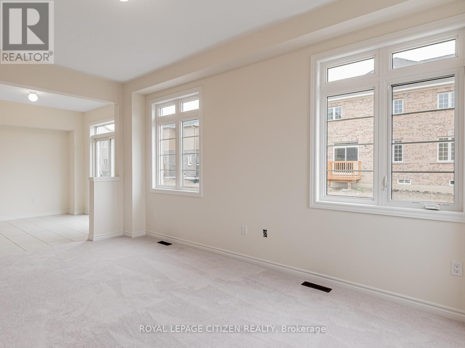 165 HAWKINS STREET Image 12