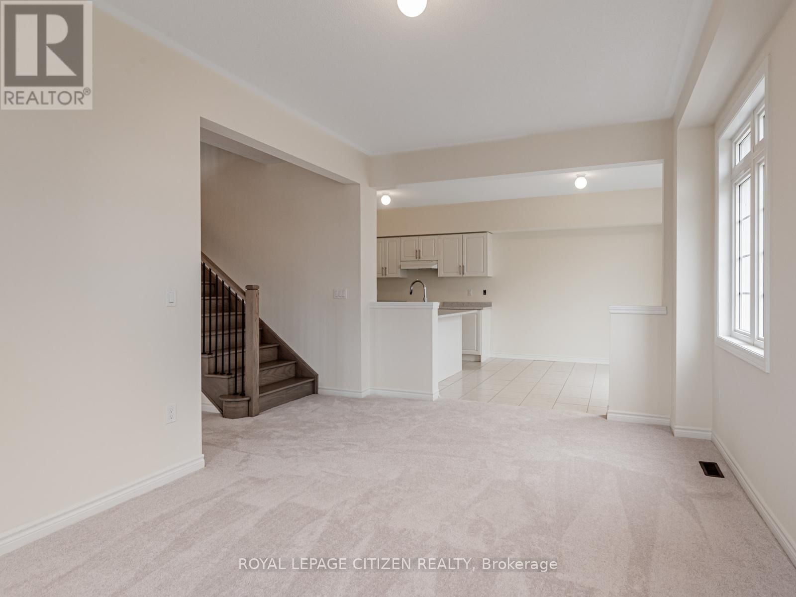 165 HAWKINS STREET Image 13